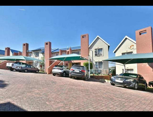 2 BEDROOM APARTMENT FOR SALE IN WINCHESTER HILLS